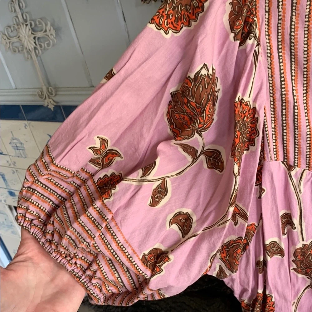 Knox Rose Pink Midi Dress with Bishop Sleeves and Scoop Neck - Picture 3 of 4